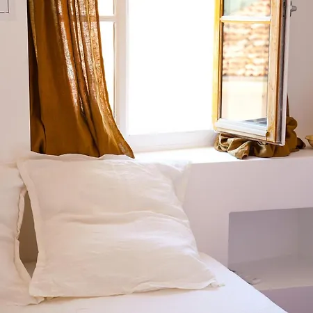 Sunny Cocoon With Harbor View Appartement La Seyne-sur-Mer