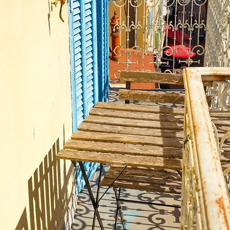 Sunny Cocoon With Harbor View Appartement