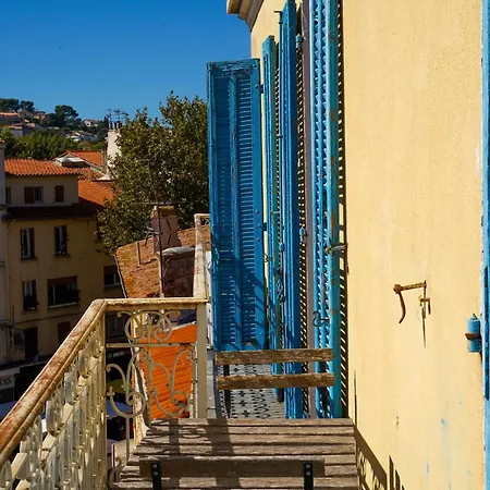 Sunny Cocoon With Harbor View Appartement *