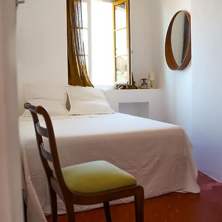 Sunny Cocoon With Harbor View Ла-Сейн-сюр-Мер