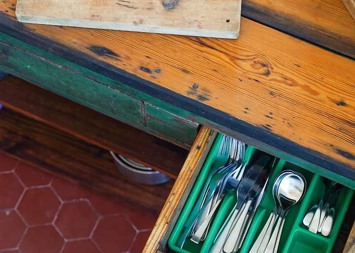 Sunny Cocoon With Harbor View * Ла-Сейн-сюр-Мер