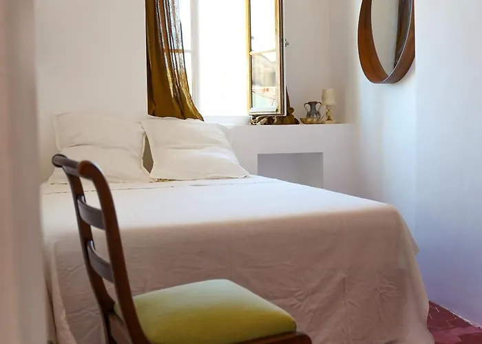 Sunny Cocoon With Harbor View La Seyne-sur-Mer